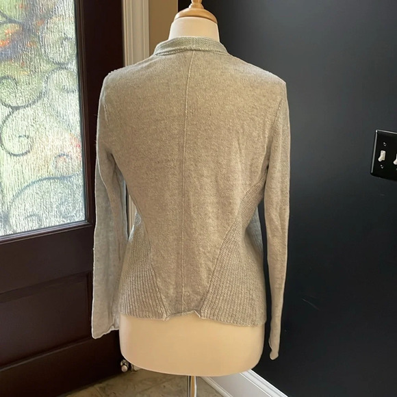 Eileen Fisher 100% Linen Cardigan Size S/P - Picture 2 of 5
